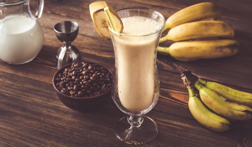 muzlu-kahveli-milkshake.jpg